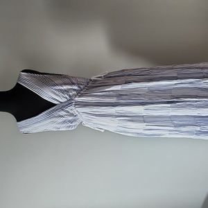 Max Studio sleeveless maxi dress